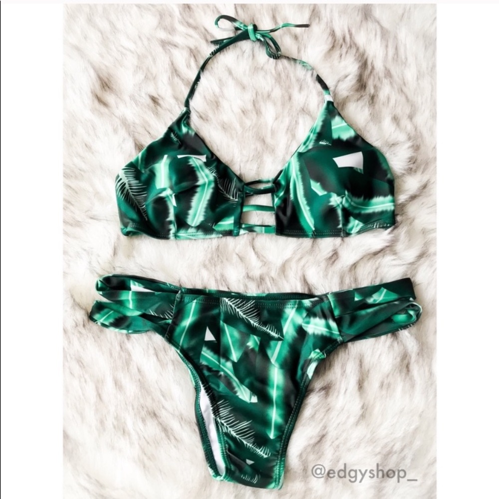 green bikini set - Picture 4 of 4